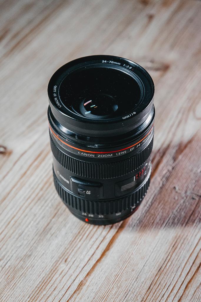 Canon Lens 24-70mm f/2.8L USM EF - MET DEFFECT!!!, Audio, Tv en Foto, Fotografie | Lenzen en Objectieven, Gebruikt, Standaardlens