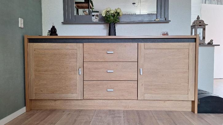 Dressoir en TV-kast, Huis en Inrichting, Kasten | Televisiemeubels, Zo goed als nieuw, Minder dan 100 cm, 150 tot 200 cm, 25 tot 50 cm