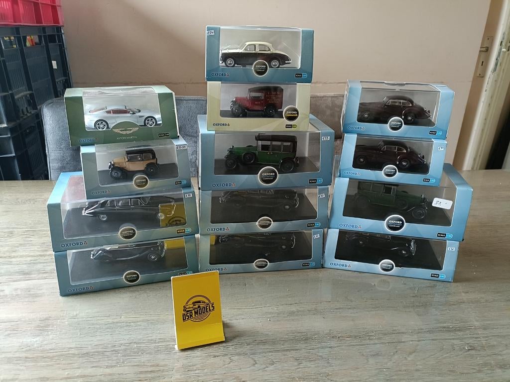 13 X Oxford modellen los €382.85 nu in 1x €300, Hobby en Vrije tijd, Modelauto's | 1:43, Overige merken, S, Auto, R
