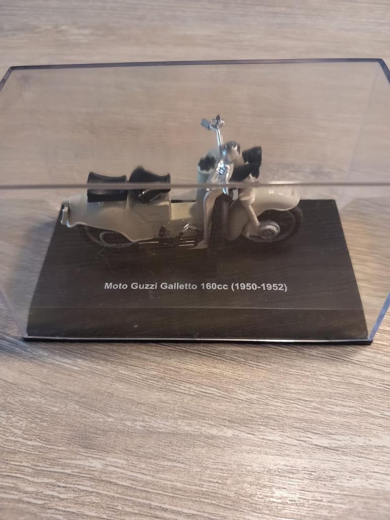 Modelmotorfiets Guzzi Galletto, Overige merken, 1:50 of kleiner, Overige typen, Ophalen of Verzenden