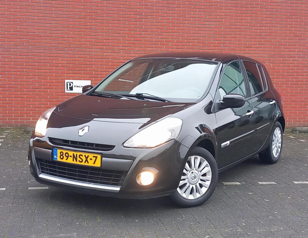 RENAULT Clio 1.2 16V 55 KW 5D Collection, Voorwielaandrijving, Euro 5, Stof, Gebruikt