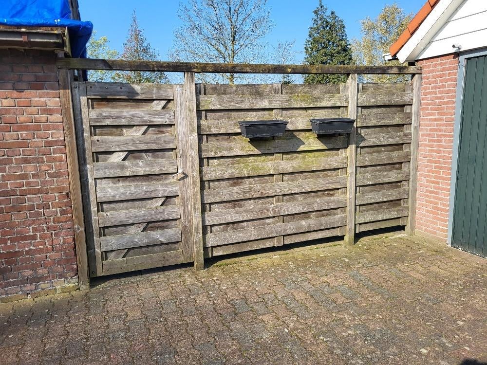 Hilhout schutting met deur, totaal 4 mtr, Ophalen, 3 tot 6 meter, Hout, 1 tot 2 meter