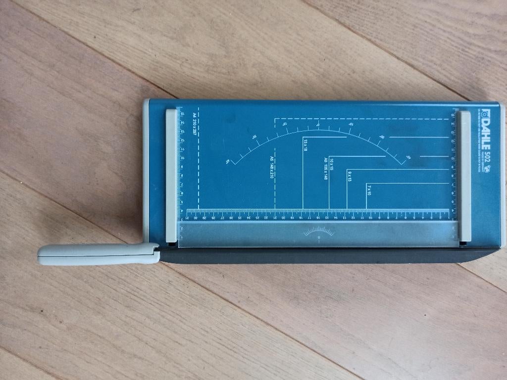 hefboom papiersnijder Dahle 502, Geschikt voor snijden, Gebruikt, Overige thema's, Gereedschap of Toebehoren