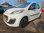 Peugeot 107 5-Drs,Airco,2e Eigenaar.Apk Maart 2027, Auto's, Citroën, Voorwielaandrijving, Euro 5, Stof, Zwart