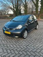 Toyota Aygo 1.0 12V Vvt-i 3DRS MMT 2005 Grijs carplay, Voorwielaandrijving, 4 stoelen, 68 pk, Origineel Nederlands