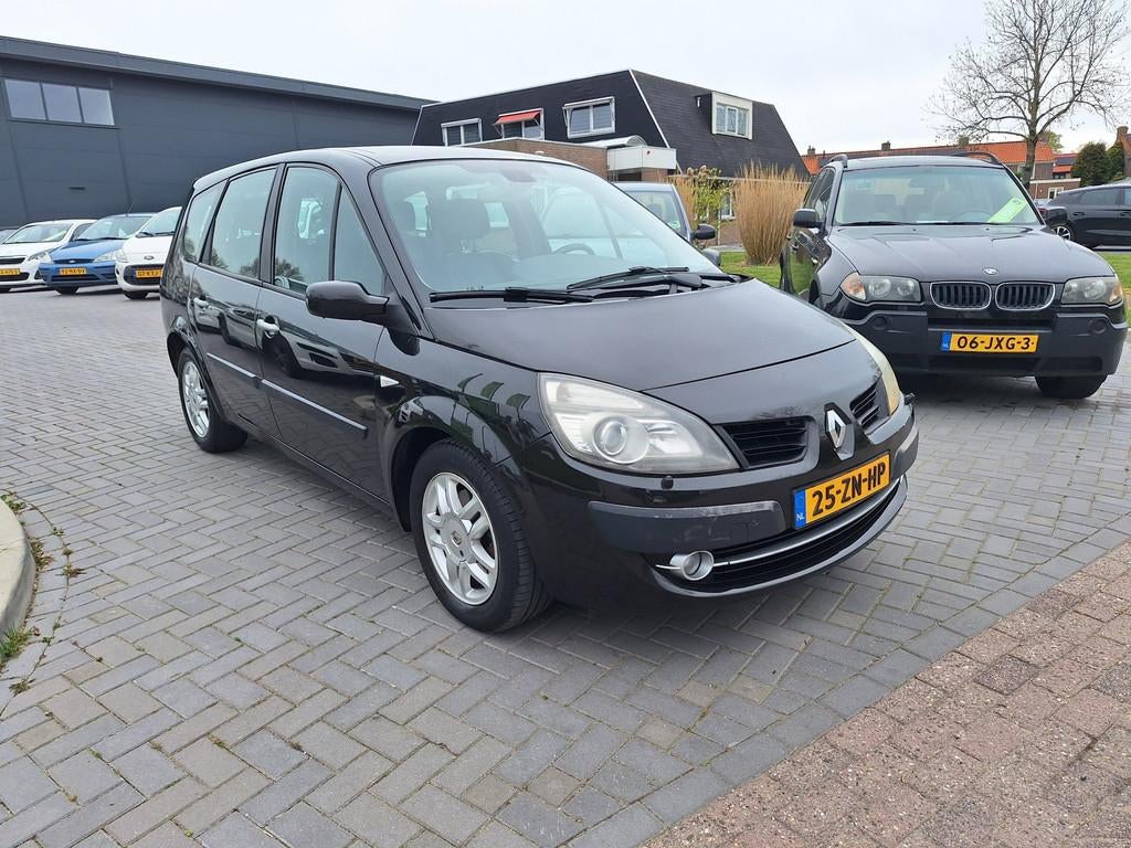 Renault Grand Scénic 2.0-16V Tech Line 7p / AUTOMAAT / NIEU, 1998 cc, 4 cilinders, 1505 kg, Zwart