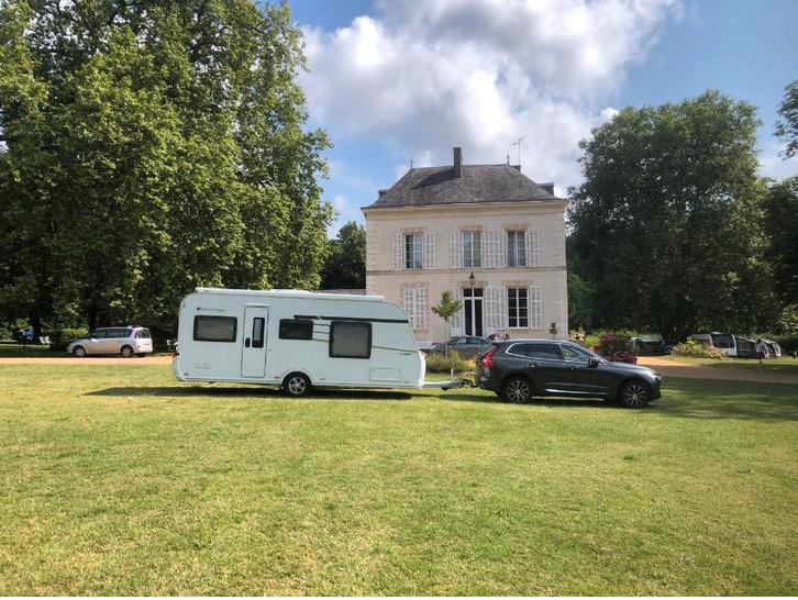 Eriba Hymer Exciting 470 Queen size bed 1800 kg as GFK dak, Caravans en Kamperen, Caravans, Particulier, tot en met 4, 1000 - 1250 kg