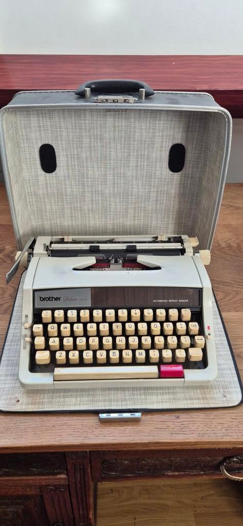 Brother typemachine Deluxe 1510 uit 1978, Diversen, Typemachines, Ophalen