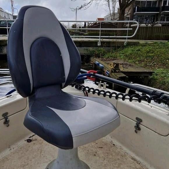 Boot stoel ( visboot) met poot, Ophalen of Verzenden, Gebruikt, Overige typen, Motorboot