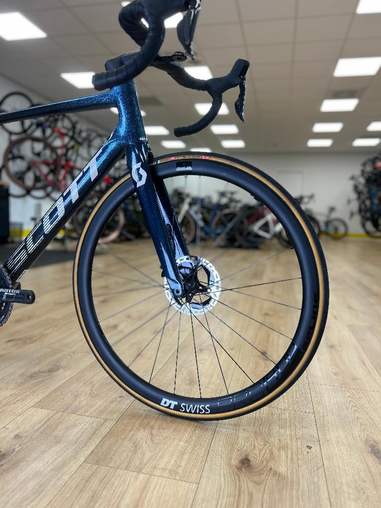 500km Scott Addict RC Pro Di2 Carbon Racefiets, Ophalen, Zo goed als nieuw, Overige typen