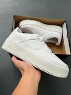 Nike Air Force 1 Sage Wit - Maat 42.5 en 43, Kleding | Heren, Schoenen, Ophalen of Verzenden, Nieuw, Wit, Sneakers of Gympen