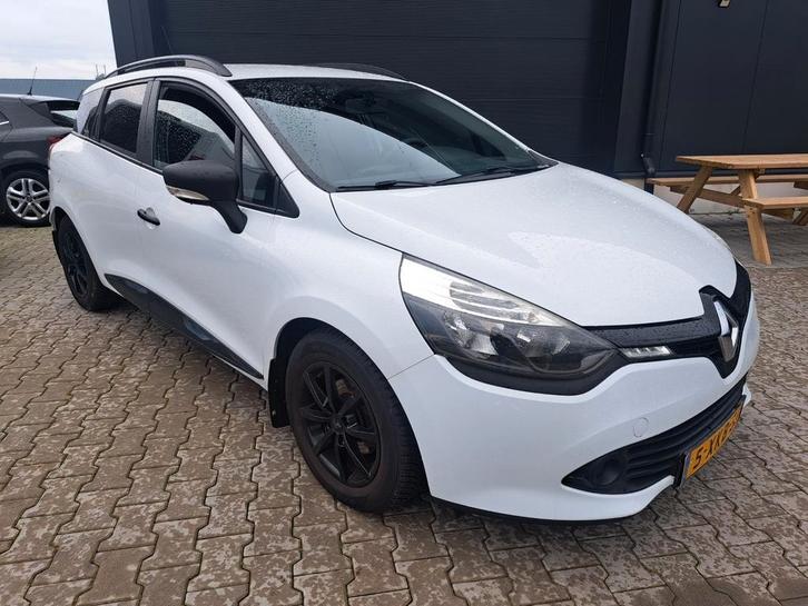 Renault Clio 1.5 DCI 66KW Estate 2014 Wit, Auto's, Renault, Bedrijf, Clio, Airconditioning, Diesel, B, Stationwagon, Handgeschakeld