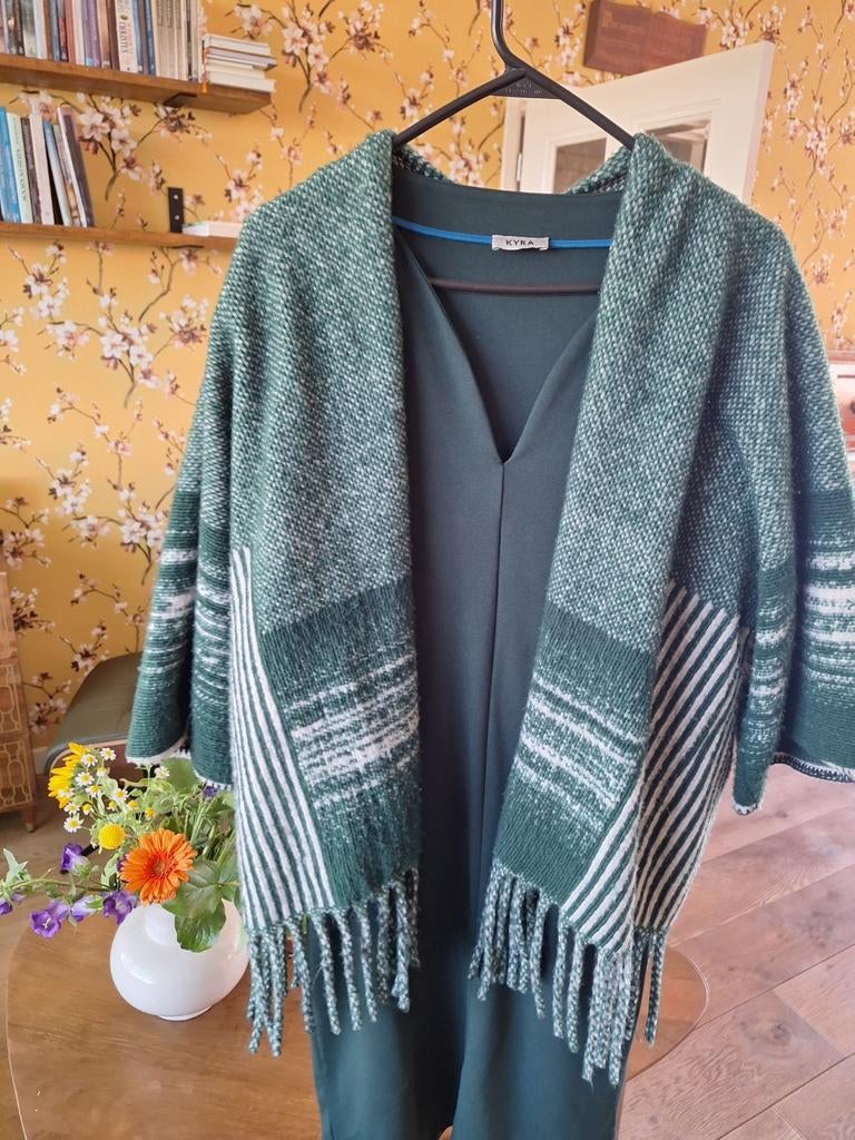 Poncho Kyra, Kyra, Ophalen of Verzenden, Zo goed als nieuw, Groen