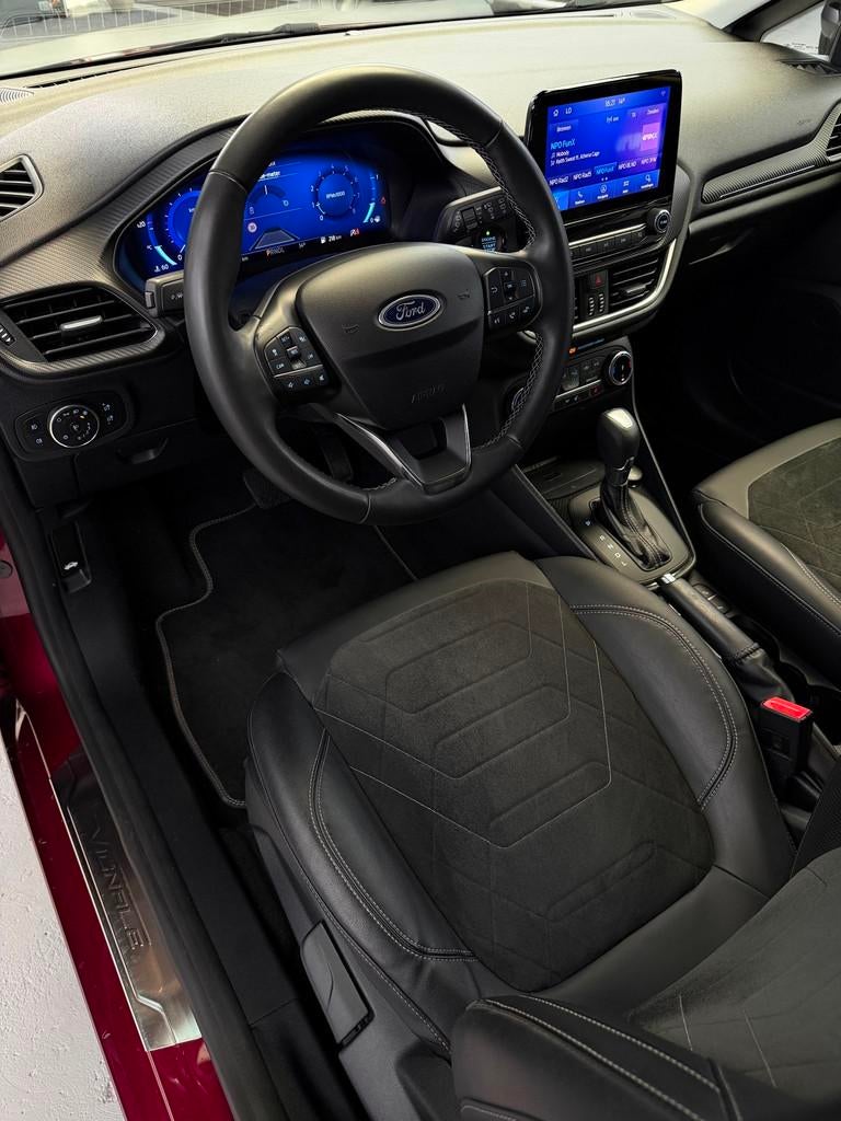 Ford Fiesta 1.0 EcoBoost Hybrid Titanium X Vignale, Automaat, 125 pk, Zwart, Met garantie (alle)