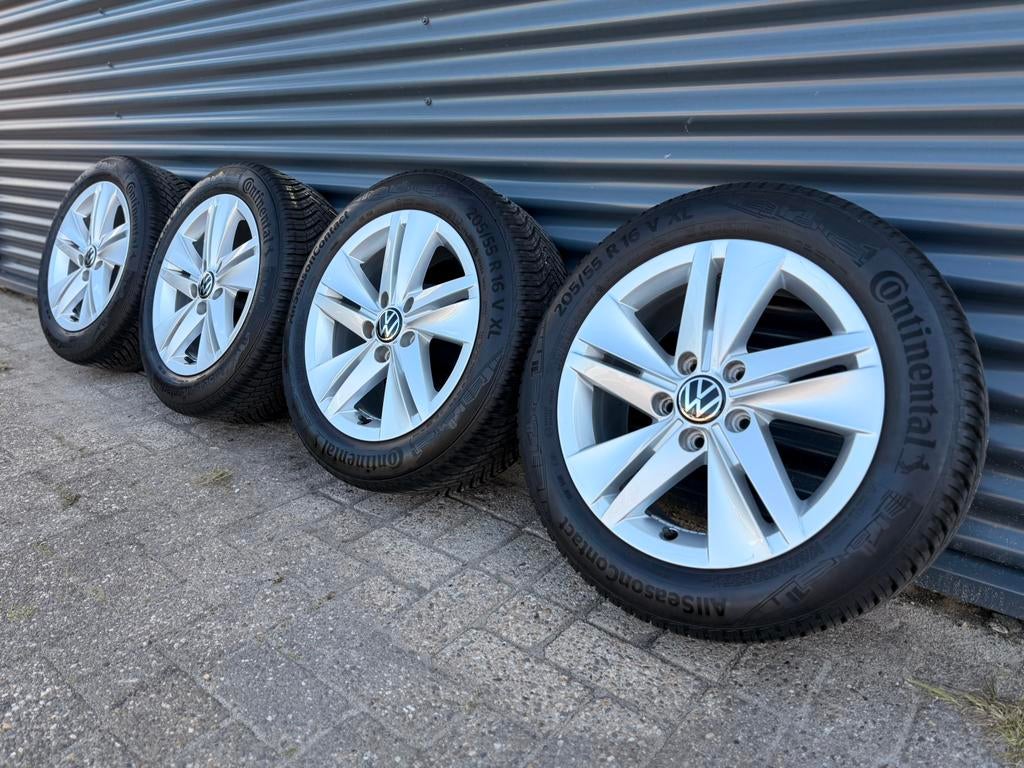 OEM VW Norfolk 16 inch 5x112 Golf VIII 8 AllSeason Caddy, Auto-onderdelen, Banden en Velgen, Banden en Velgen, All Season, 16 inch