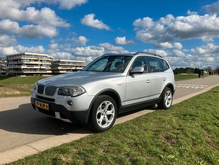 BMW X3 xDrive 2.0d executive AUT 2010 Grijs, Auto's, BMW, Particulier, X3, 4x4, ABS, Airbags, Airconditioning, Alarm, Centrale vergrendeling