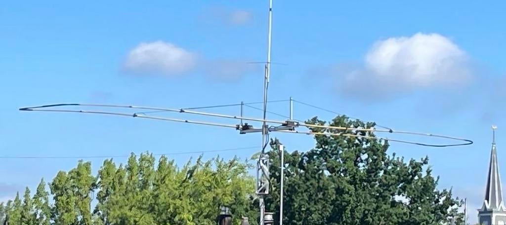 Ultrabeam 6/40, Ophalen, Antenne