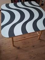 Leuke zebra tafel, Vierkant, 55 tot 75 cm, Zo goed als nieuw, Hout