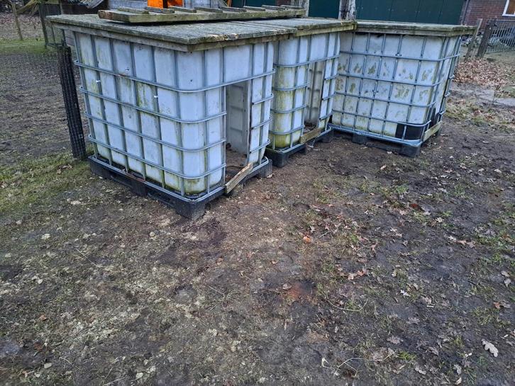 Nette IBC's, zeer geschikt als schuilhok, Dieren en Toebehoren, Stalling en Weidegang