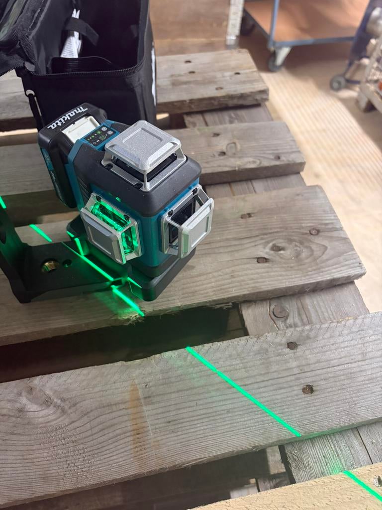 Te koop kruislijn laser, .., Afstand, Nieuw, ..