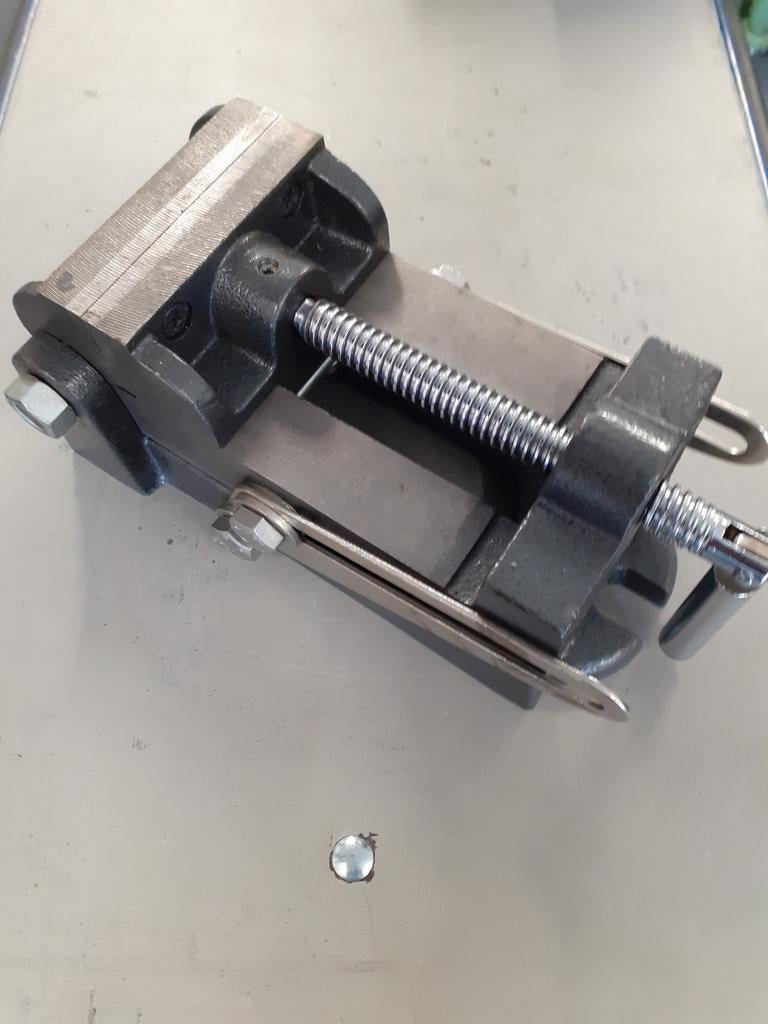 Te koop : Machineklem., Ophalen, Nieuw, Metaaldraaibank