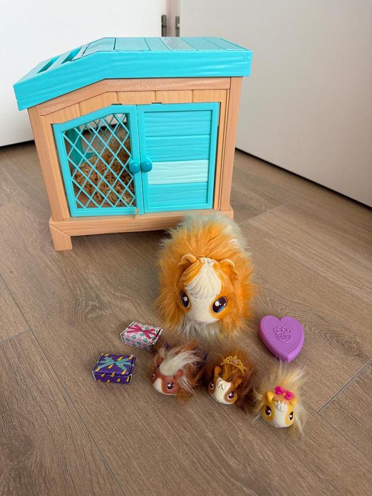 Little live pets mama surprise cavia, Kinderen en Baby's, Speelgoed | Babyspeelgoed, Zo goed als nieuw, Overige typen, Met licht