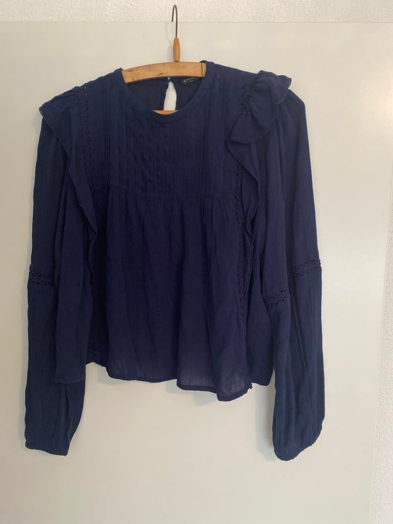 Donkerblauwe blouse van Stradivarius, Kleding | Dames, Blouses en Tunieken, Ophalen of Verzenden, Zo goed als nieuw, Maat 36 (S)