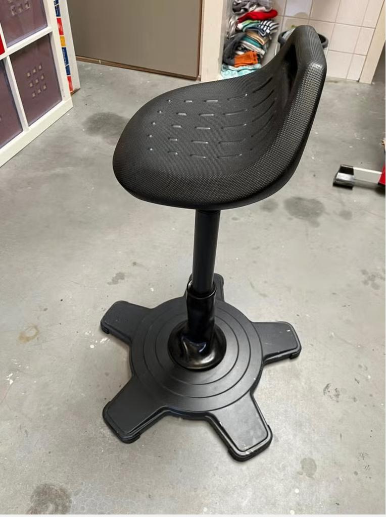 Professionele Ergonomische Werkplaatskruk - Duitse Kwaliteit, Ophalen, Gebruikt, Zwart, Bureaukruk