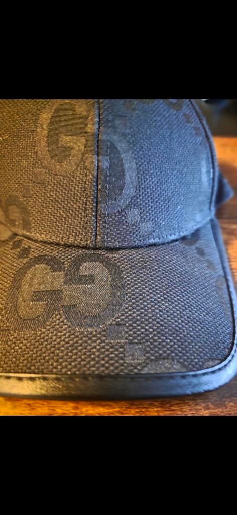 3 petten voor €70! Gucci & dsquared2, Auto-onderdelen, Ruiten en Toebehoren, Verzenden