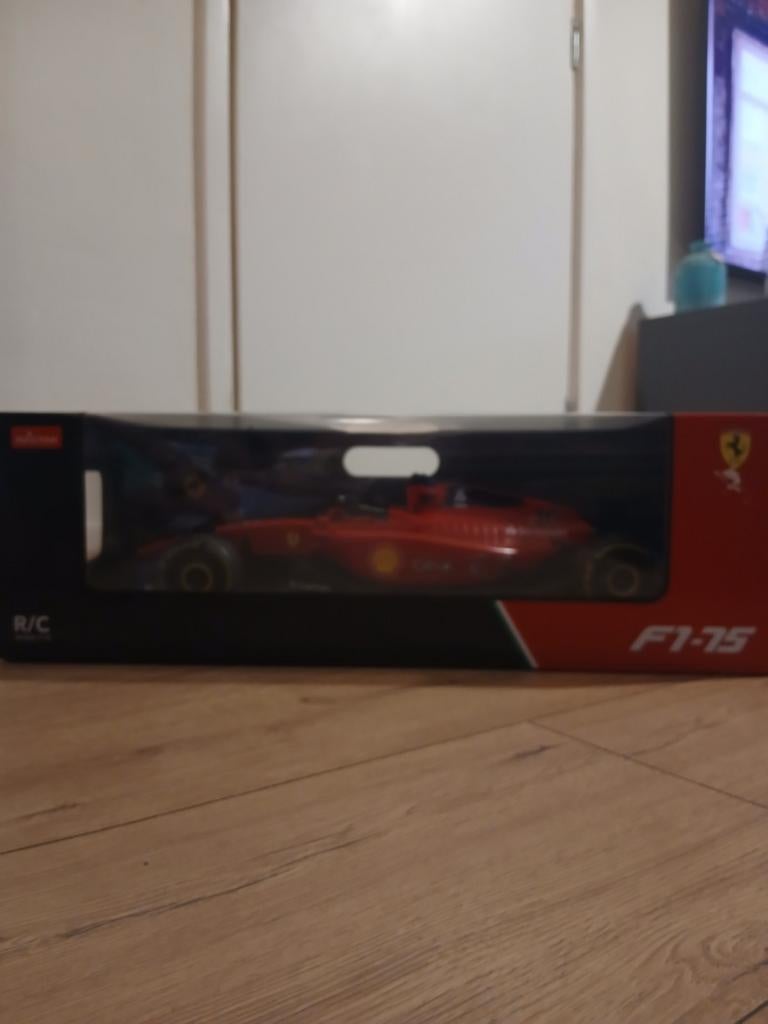 F1 Ferrari jubileum uitvoering met afstandsbediening, Overige merken, Auto, Groter dan 1:32, Nieuw