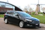 Ford Focus Wagon 1.5 TDCI 6-bak Trekhaak Parkeersensor Door, Gebruikt, 4 cilinders, USB, Zwart
