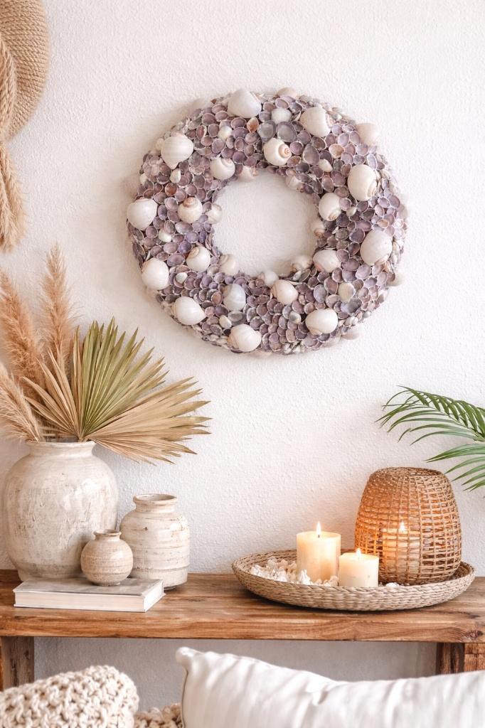 Mooie schelpenkrans – Ibiza / beach stijl, Huis en Inrichting, Woonaccessoires | Kransen, Zo goed als nieuw, Ophalen of Verzenden