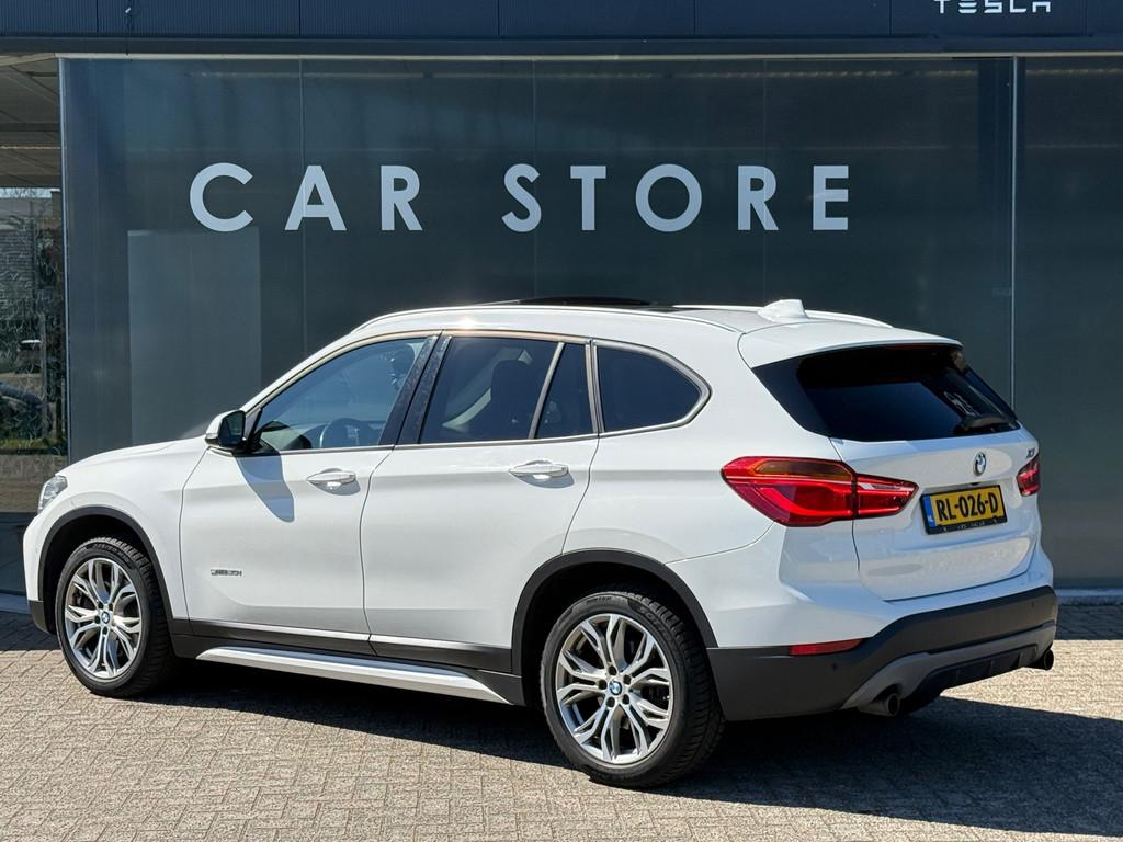 BMW X1 sDrive20i Corporate Lease High Executive, Auto's, BMW, 1998 cc, Euro 6, Wit, Bedrijf