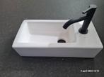 Fontein met zwarte kraan, Ophalen of Verzenden, Nieuw, Wastafel