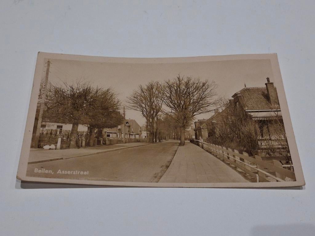 Beilen, Asserstraat gelopen ansichtkaart, Ophalen of Verzenden, 1940 tot 1960, Gelopen, Drenthe