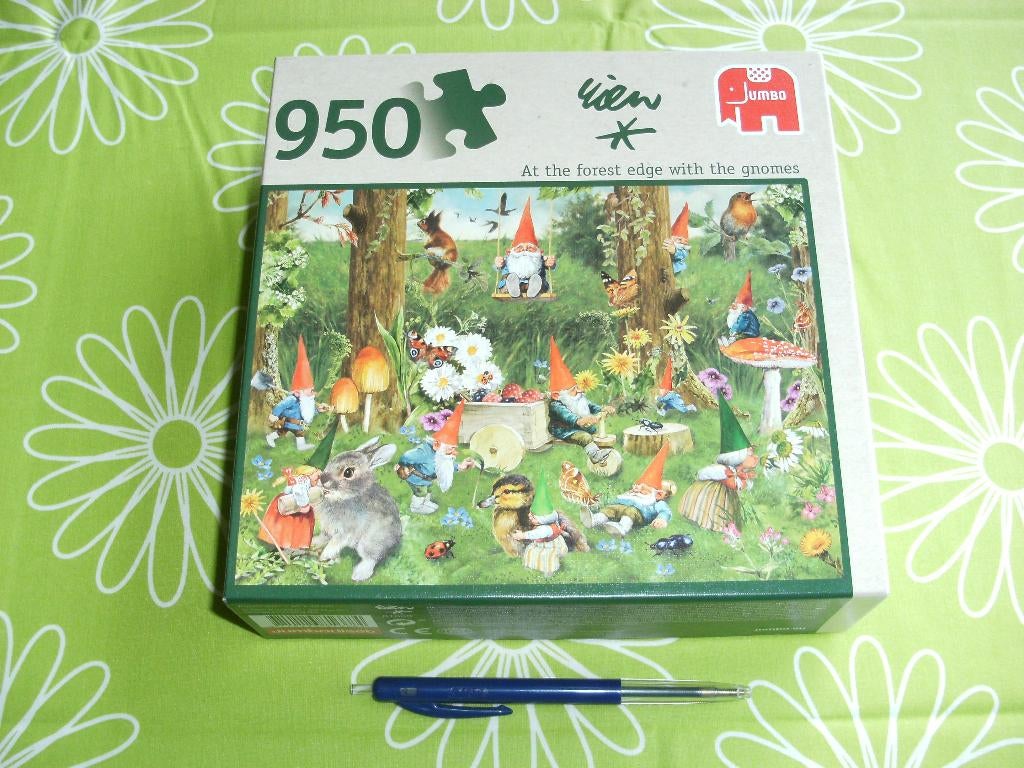 At the forest with the gnomes Rien Poortvliet puzzel 950 st, Hobby en Vrije tijd, Denksport en Puzzels, Zo goed als nieuw, Legpuzzel