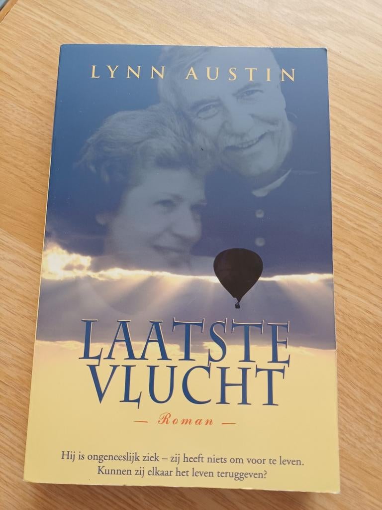 Lynn Austin - Laatste vlucht, Boeken, Ophalen of Verzenden, Zo goed als nieuw, Lynn Austin