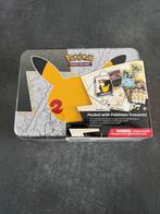 Celebrations Collector Chest - Sealed - Pokemon, Hobby en Vrije tijd, Verzamelkaartspellen | Pokémon, Ophalen of Verzenden, Nieuw