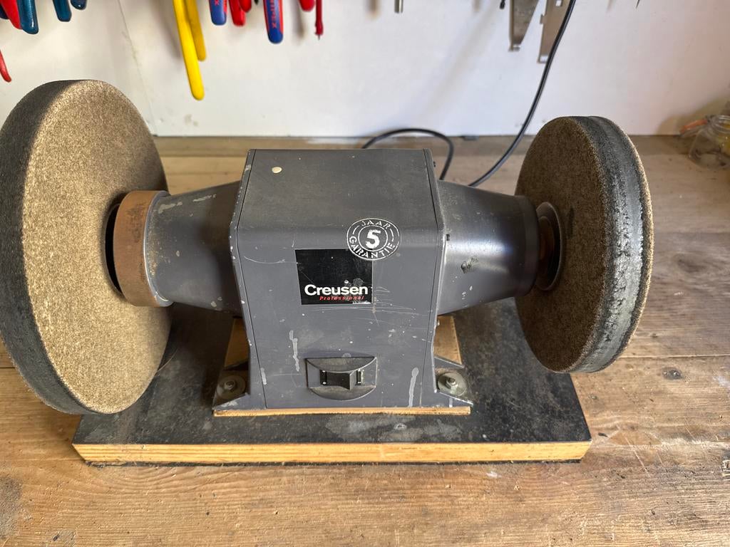 Creusen BSS 8200 Werkbankslijpmachine - Compleet, Doe-het-zelf en Verbouw, Gereedschap | Slijpmachines, Ophalen, Gebruikt, 700 tot 1000 watt