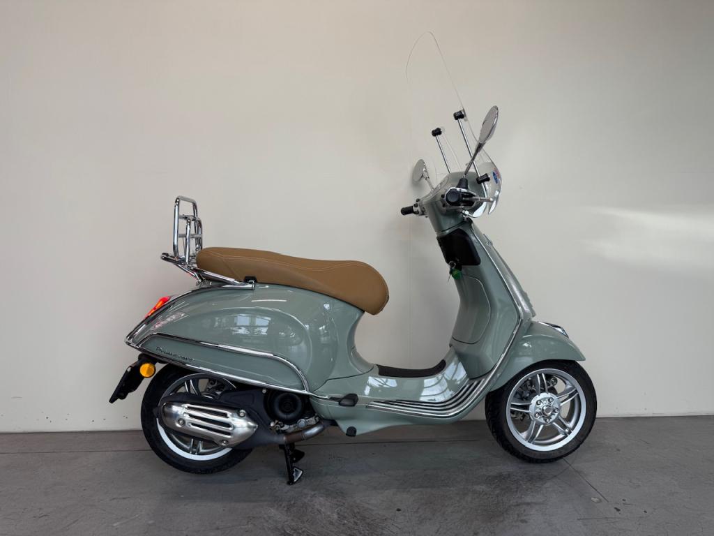 Vespa Primavera Misty Pearl Green (custom) NIEUW 0 KM, Niet ingevuld, Maximaal 45 km/u, Niet ingevuld, Nieuw