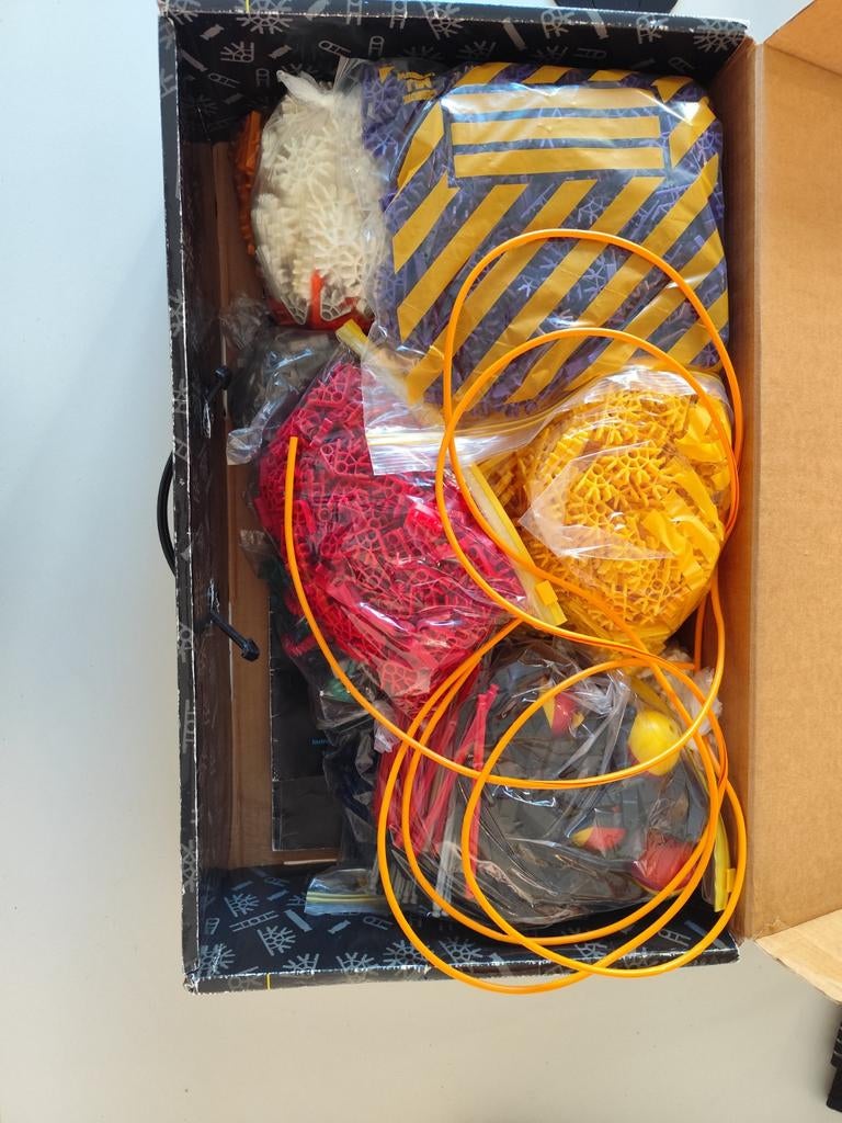 K'nex big ball Factory 63045 compleet in doos met motor, Kinderen en Baby's, Speelgoed | Bouwstenen, Ophalen of Verzenden, Zo goed als nieuw