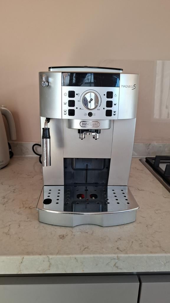DeLonghi Magnifica S Koffiebonenmachine - Goed Onderhouden, Witgoed en Apparatuur, Koffiezetapparaten, Ophalen
