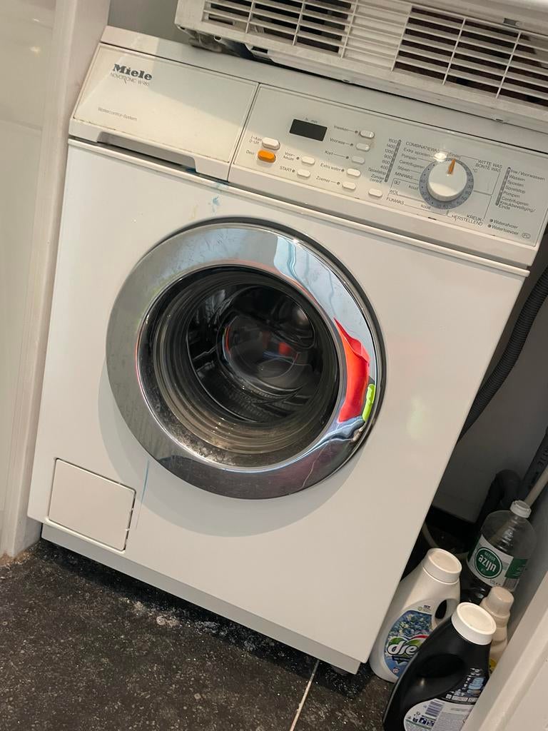 Miele Novotronic W985 Wasmachine - Betrouwbaar en Duurzaam, Ophalen, Gebruikt, Voorlader, Wolwasprogramma