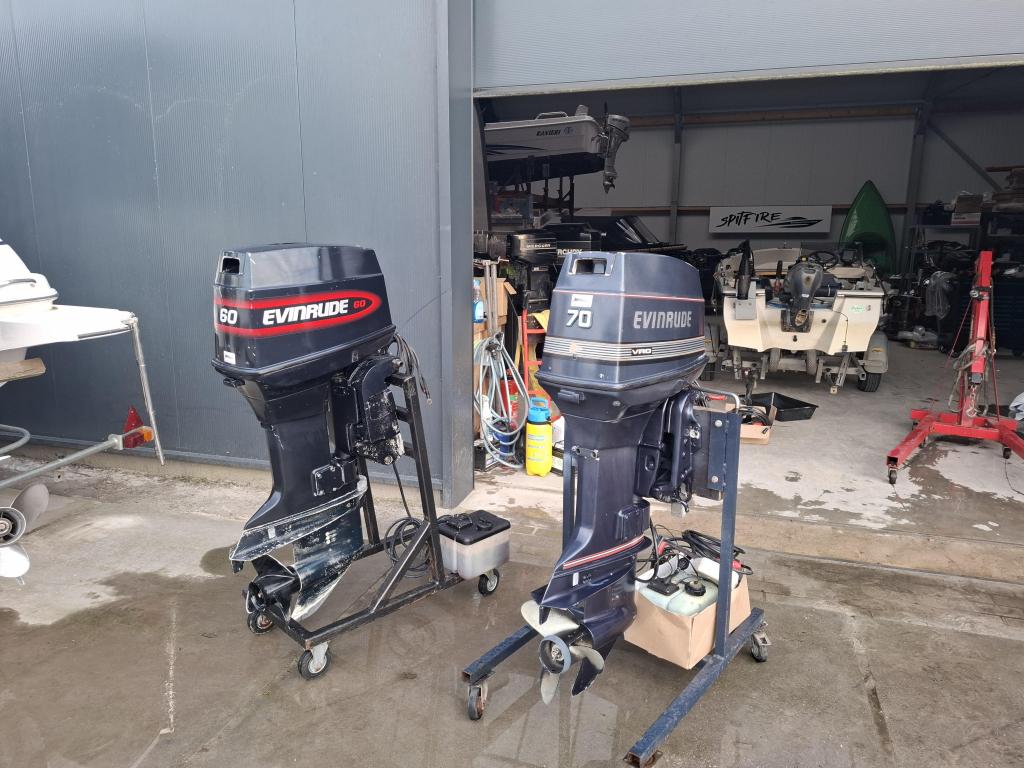 Motoren 60 en 70pk Evinrude, Gebruikt, Benzine