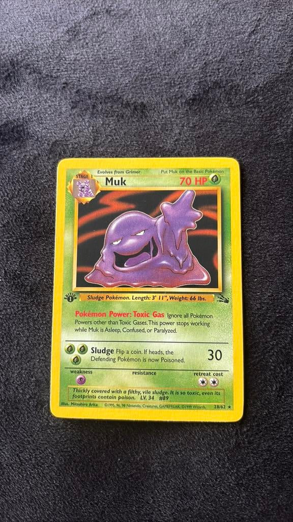 Pokemon Muk Fossil 1st Edition, Ophalen of Verzenden, Zo goed als nieuw