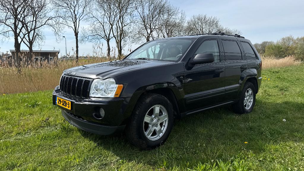 Perfect werkende Youngtimer Jeep Grand Cherokee 2005 V6!, Automaat, Zwart, Leder, 129 €/maand