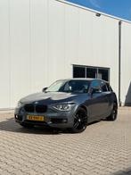 BMW 1-Serie 116I 100KW 5DR 2013 Grijs, Auto's, BMW, 65 €/maand, 4 cilinders, 1200 kg, 19 km/l