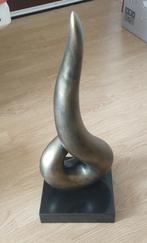 sculptuur zwaar,  brons op marmer sokkel, volgnr 31, Ophalen of Verzenden