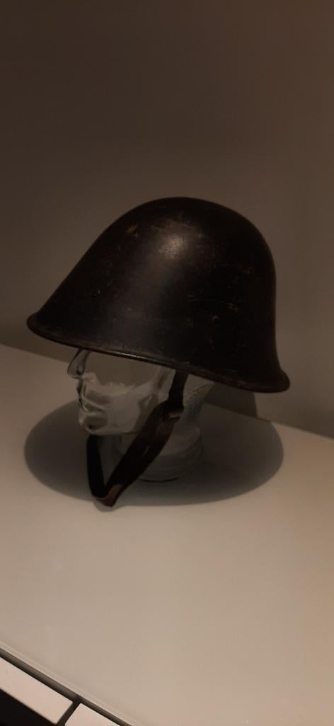 Te koop NL helm, Ophalen of Verzenden, Landmacht, Nederland, Helm of Baret