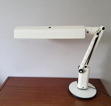Vintage witte Fagerhults bureaulamp beschikbaar voor biedingen